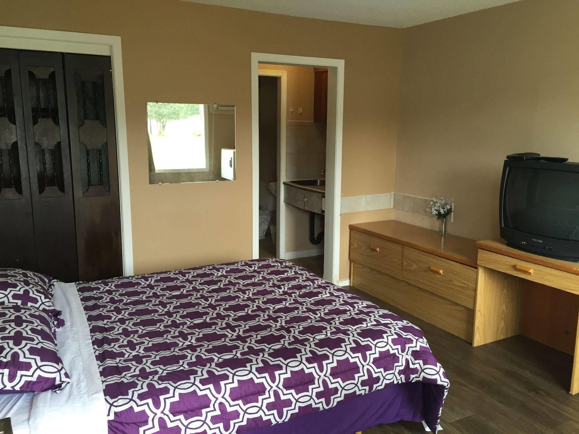 Travellers Rest Motel Salmon Arm Kültér fotó