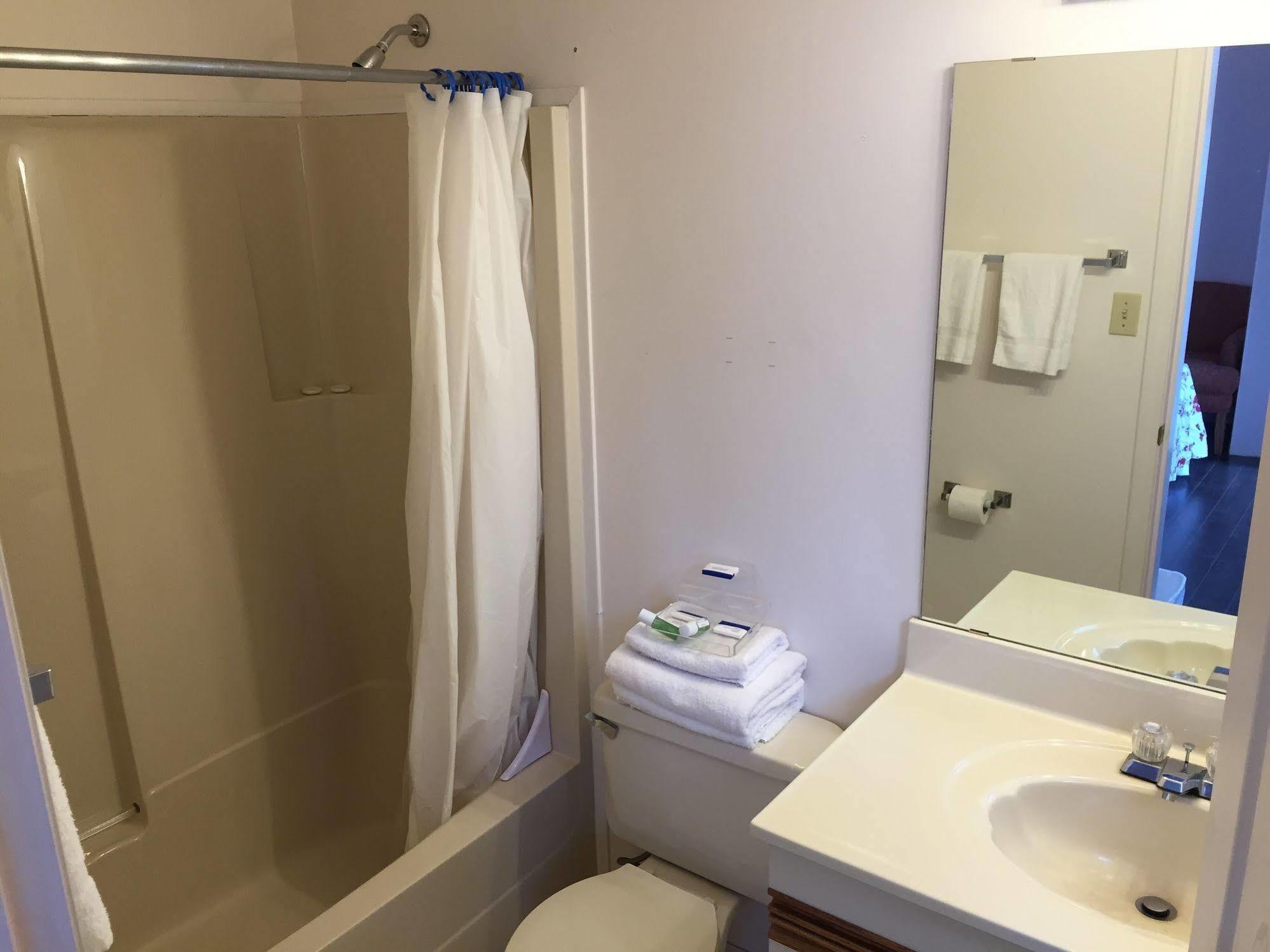 Travellers Rest Motel Salmon Arm Kültér fotó
